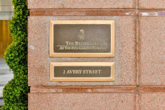 $2,100,000 | 2 Avery Street, Unit 20D, Boston, MA 02111