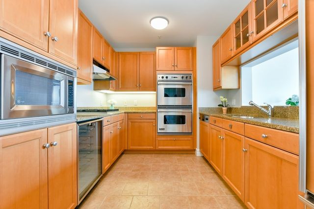 $2,100,000 | 2 Avery Street, Unit 20D, Boston, MA 02111
