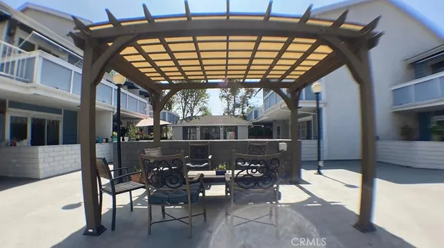 $1,495 | 18427 Vincennes Street, Unit 5, Northridge, CA 91325