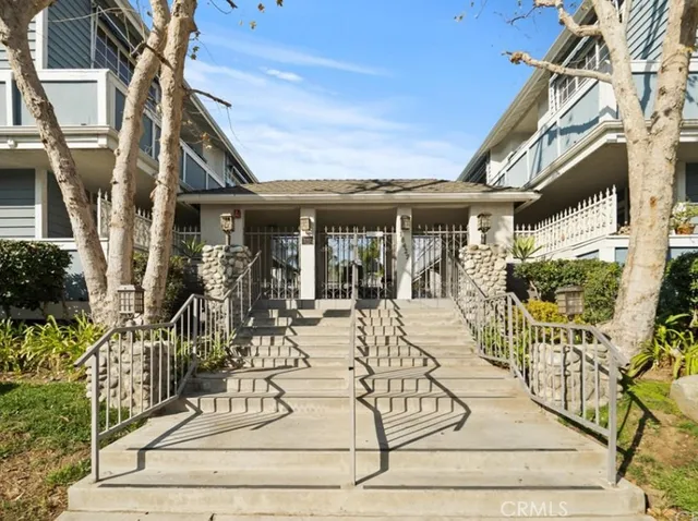 $1,495 | 18427 Vincennes Street, Unit 5, Northridge, CA 91325