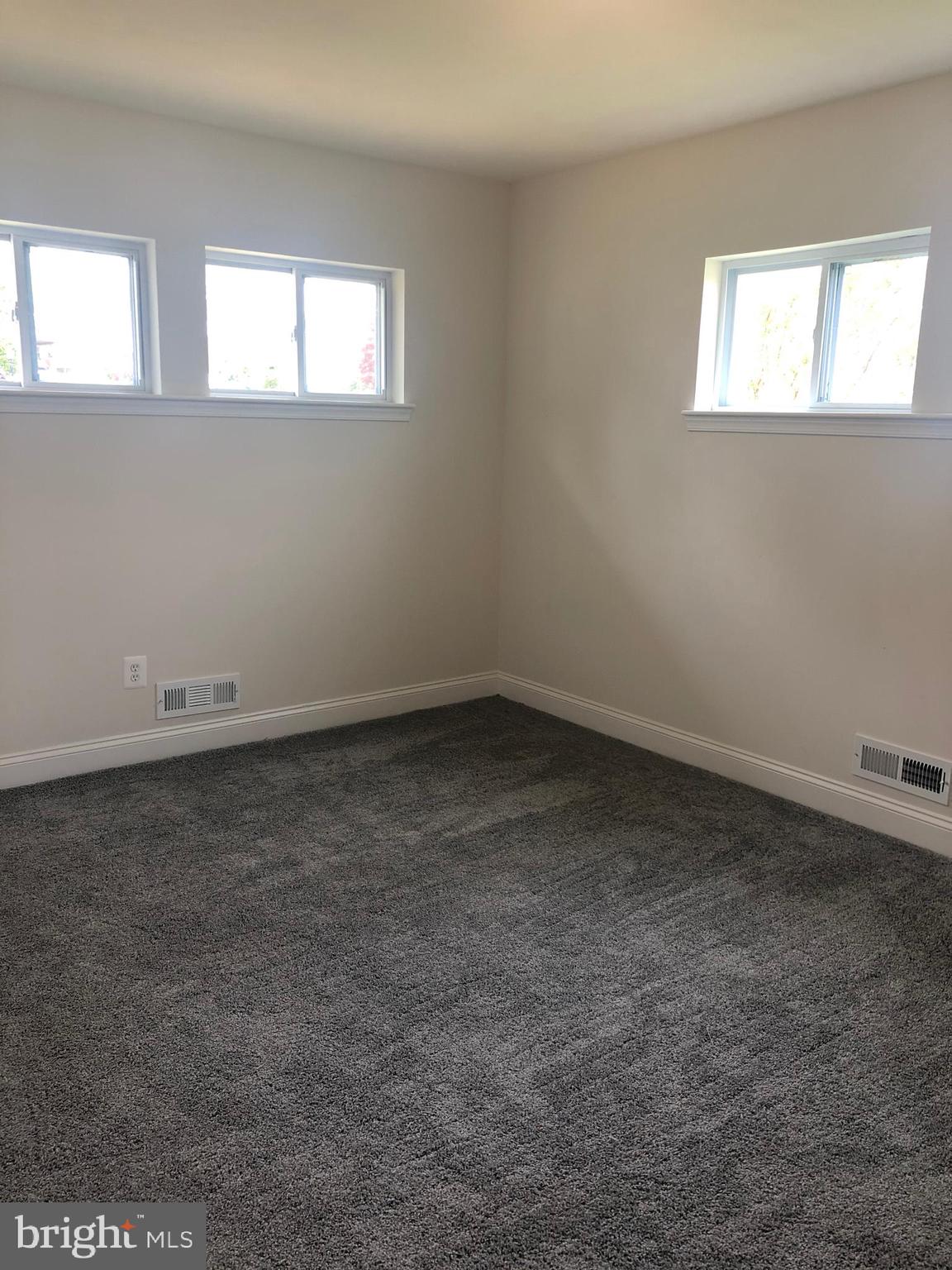 1023 Collwood Road Baltimore, MD 21228 - Photo 5 of 17