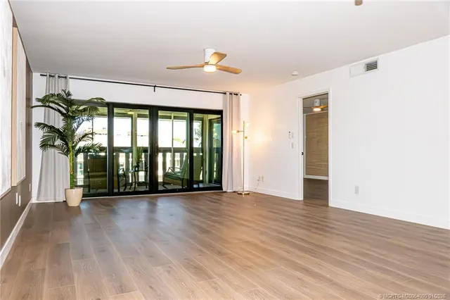 $320,000 | 162 Southeast St Lucie Boulevard, Unit 403B, Stuart, FL 34996