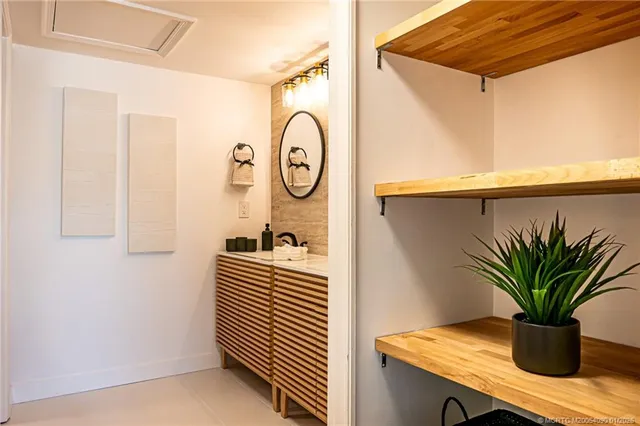 $320,000 | 162 Southeast St Lucie Boulevard, Unit 403B, Stuart, FL 34996