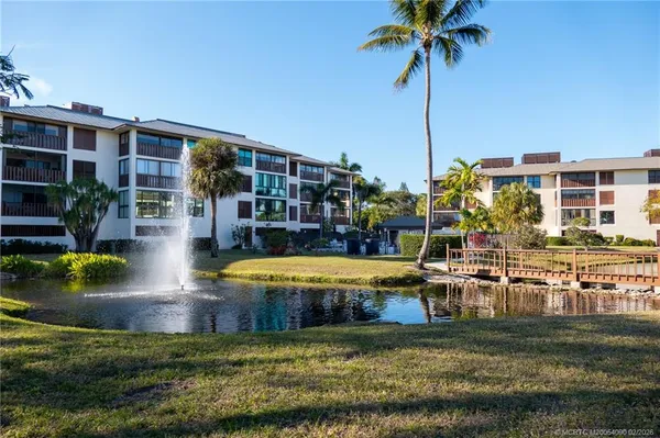 $320,000 | 162 Southeast St Lucie Boulevard, Unit 403B, Stuart, FL 34996