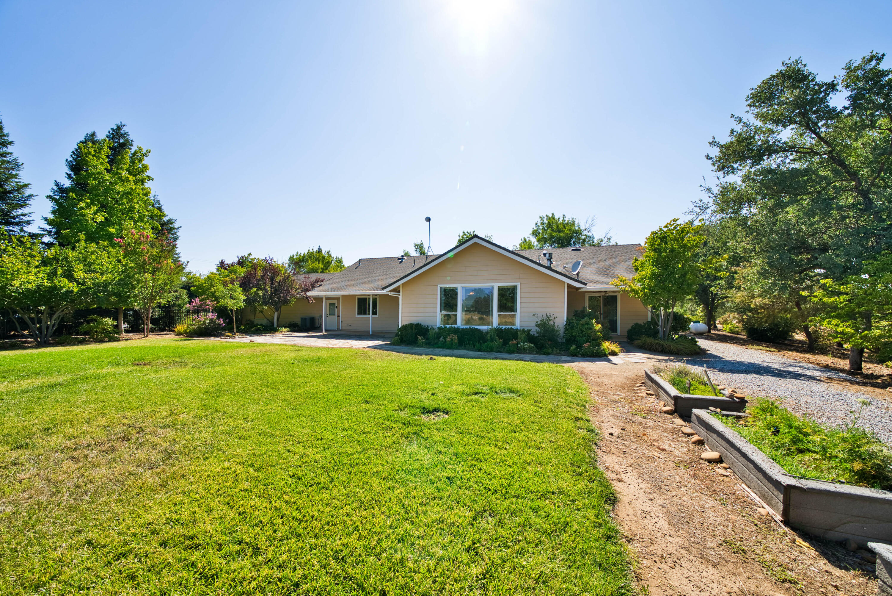 22650 Silverlode Lane Palo Cedro, CA 96073 - Photo 12 of 52 HARRISONM-11