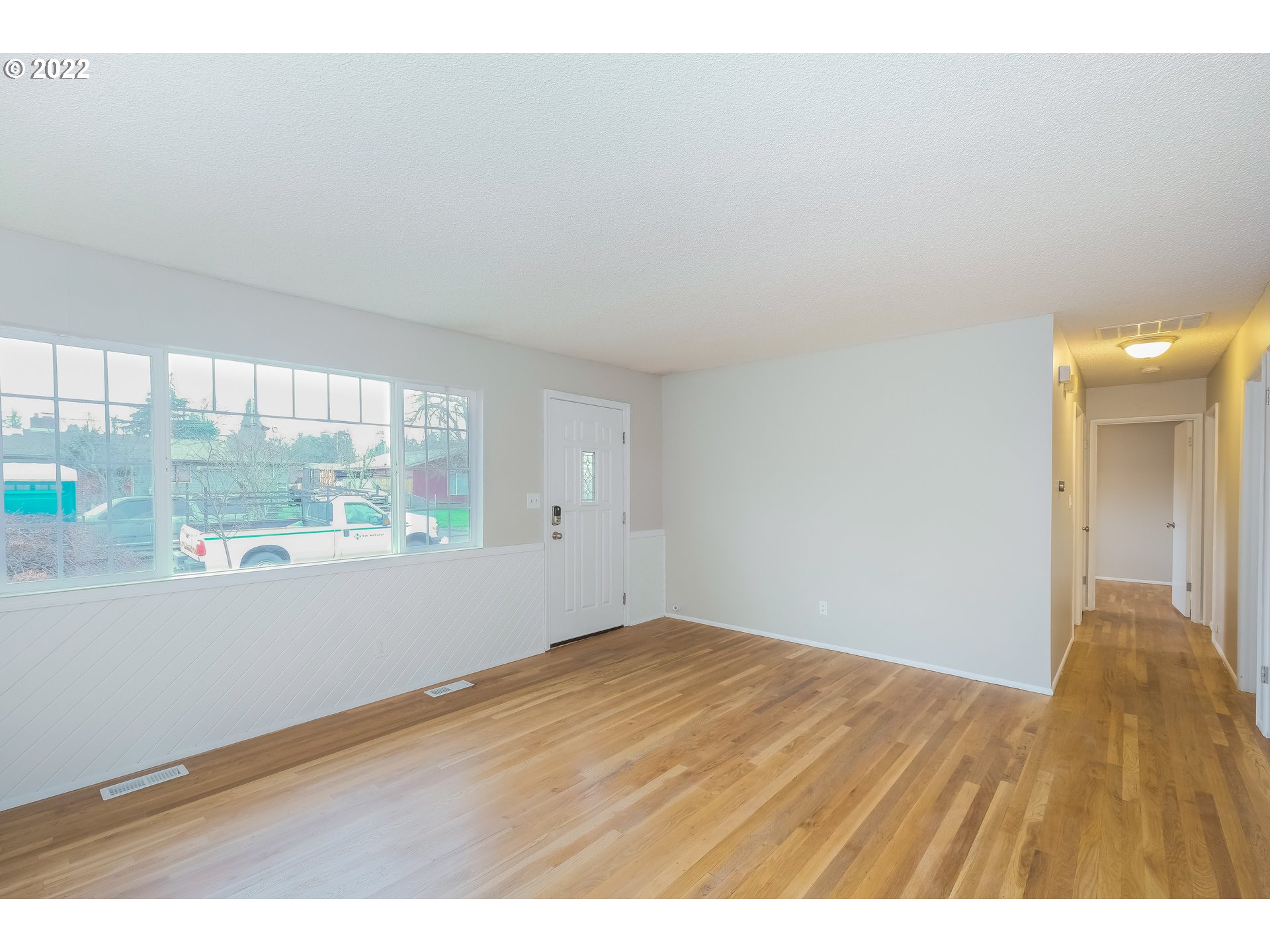 11475 Southwest 13th Street Beaverton, OR 97005 - Photo 9 of 27 Gallery Image 9