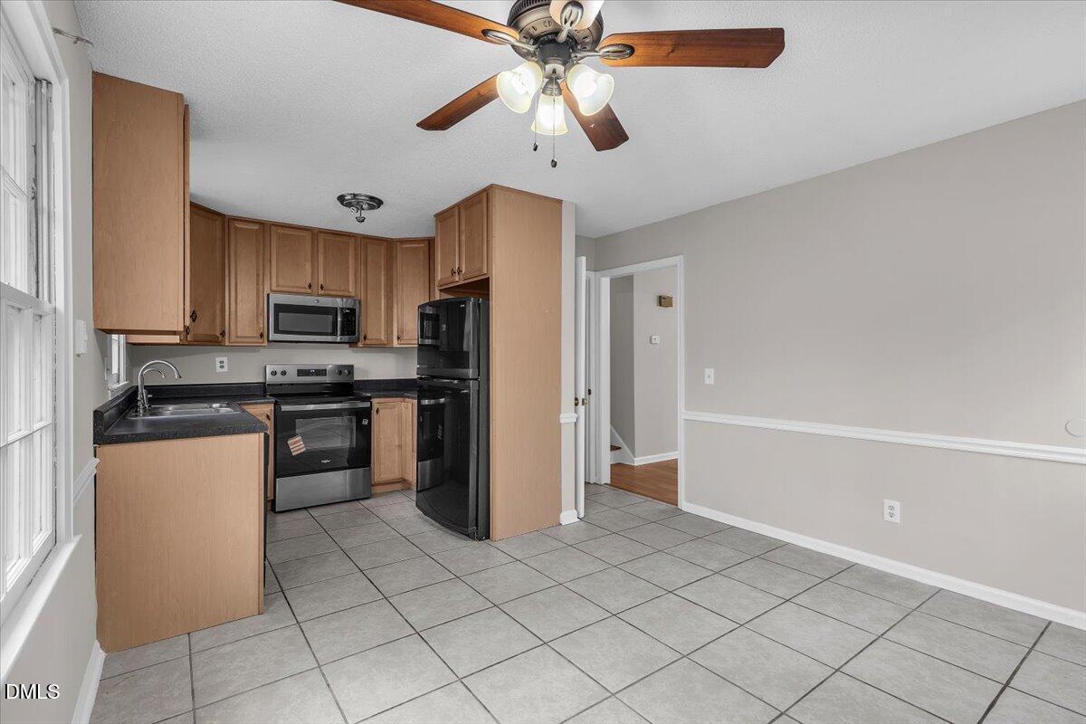 512 Smokeridge Lane Raleigh, NC 27615 - Photo 11 of 46 09-Final 512 Smokeridge Raleigh--RJREM -