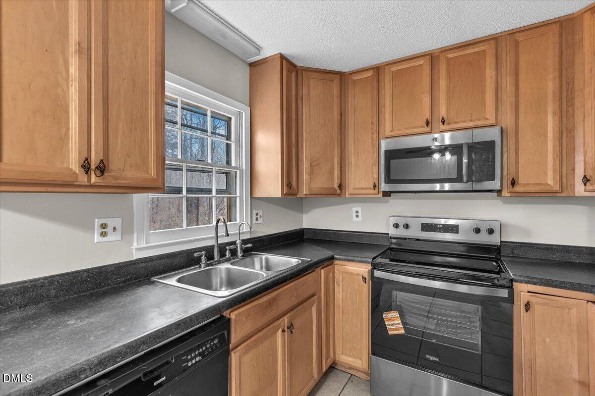 512 Smokeridge Lane Raleigh, NC 27615 - Photo 13 of 46 11-Final 512 Smokeridge Raleigh--RJREM -