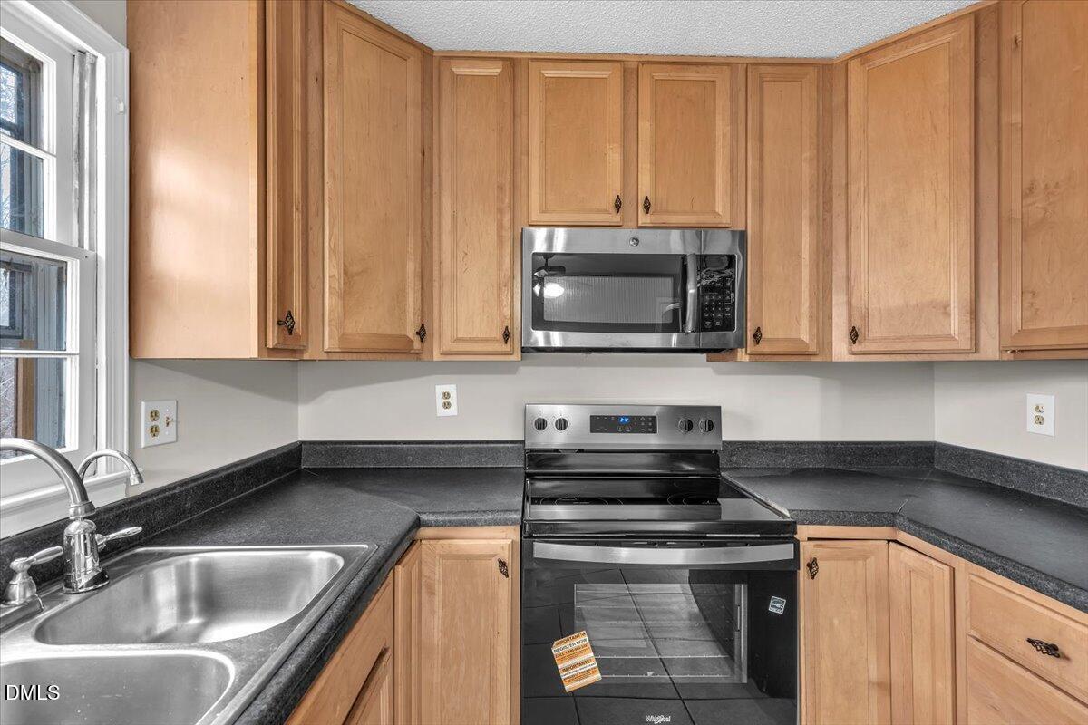 512 Smokeridge Lane Raleigh, NC 27615 - Photo 14 of 46 12-Final 512 Smokeridge Raleigh--RJREM -