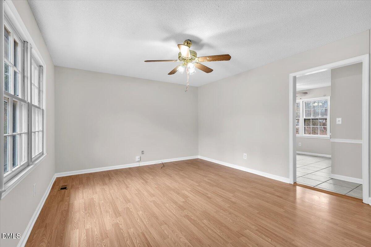 512 Smokeridge Lane Raleigh, NC 27615 - Photo 5 of 46 03-Final 512 Smokeridge Raleigh--RJREM -