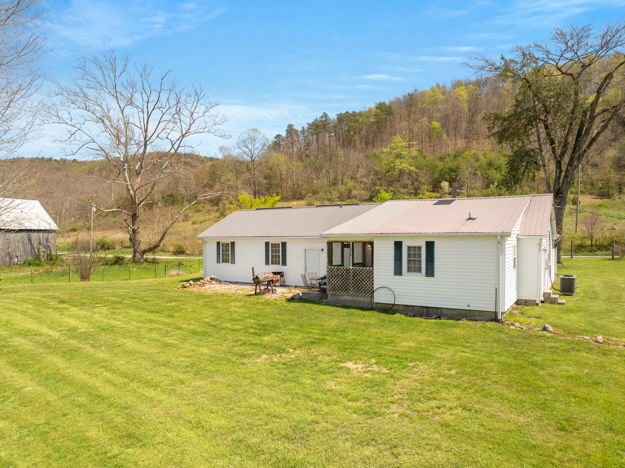 6473 Wildie Road Mount Vernon, KY 40456 - Photo 30 of 39 31_dji_0841