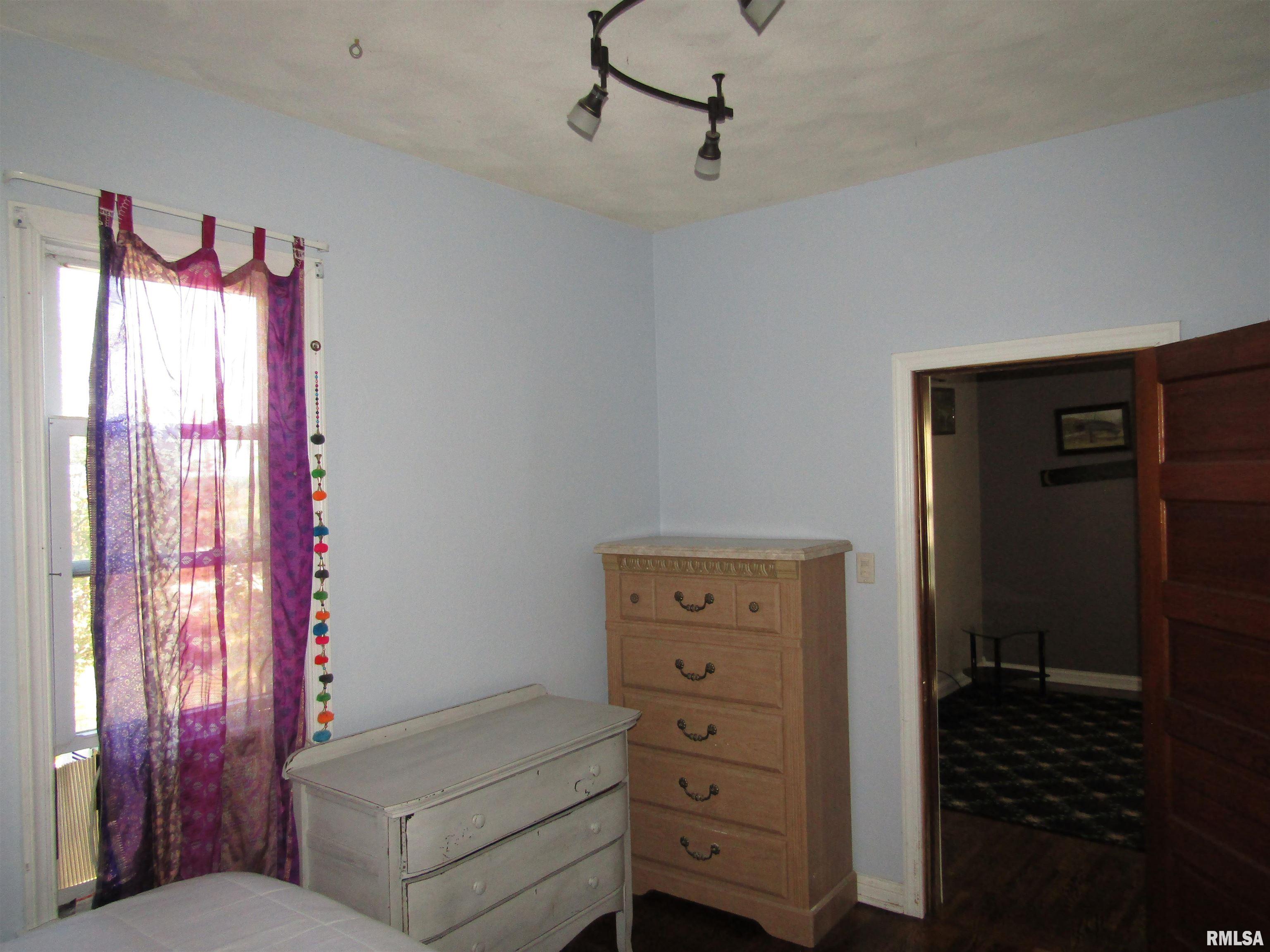 916 East Jackson Street Cuba, IL 61427 - Photo 16 of 52