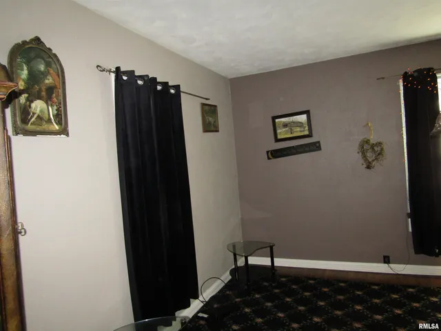 $110,000 | 916 East Jackson Street, Cuba, IL 61427