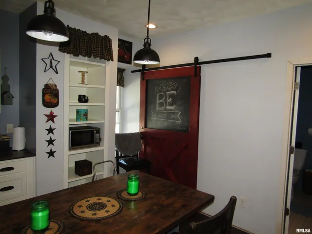 $110,000 | 916 East Jackson Street, Cuba, IL 61427