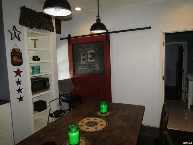 $110,000 | 916 East Jackson Street, Cuba, IL 61427