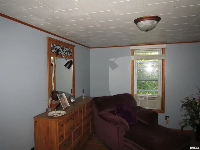 $110,000 | 916 East Jackson Street, Cuba, IL 61427