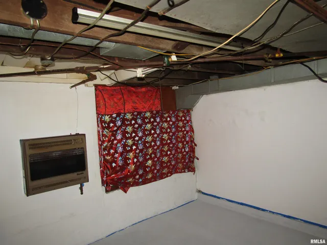 $110,000 | 916 East Jackson Street, Cuba, IL 61427