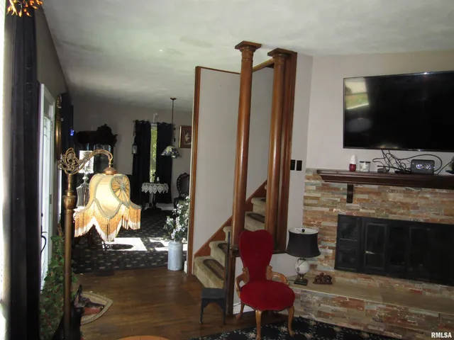 $110,000 | 916 East Jackson Street, Cuba, IL 61427