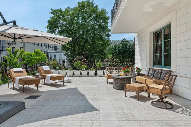 a view of a entryway