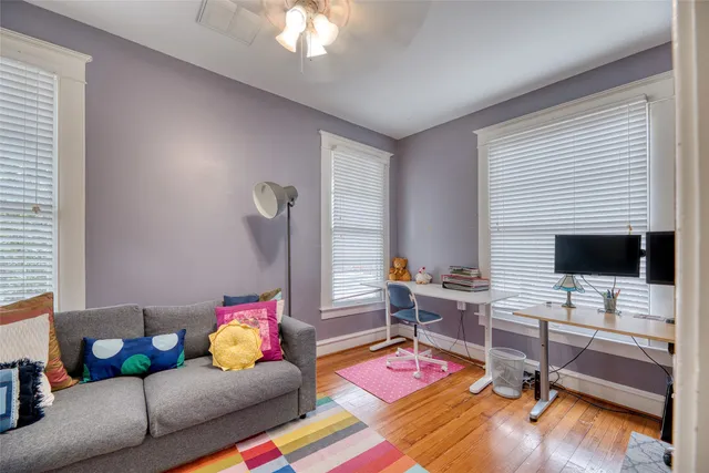 $999,000 | 1108 Hyde Park Boulevard, Houston, TX 77006