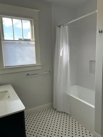 $999,000 | 1108 Hyde Park Boulevard, Houston, TX 77006