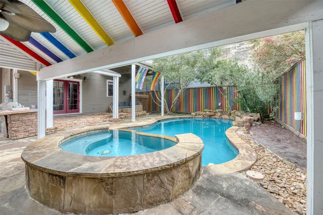 $999,000 | 1108 Hyde Park Boulevard, Houston, TX 77006