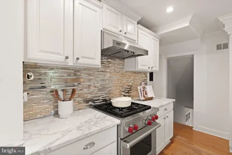 $1,115,000 | 4843 Arlington Boulevard, Arlington, VA 22203