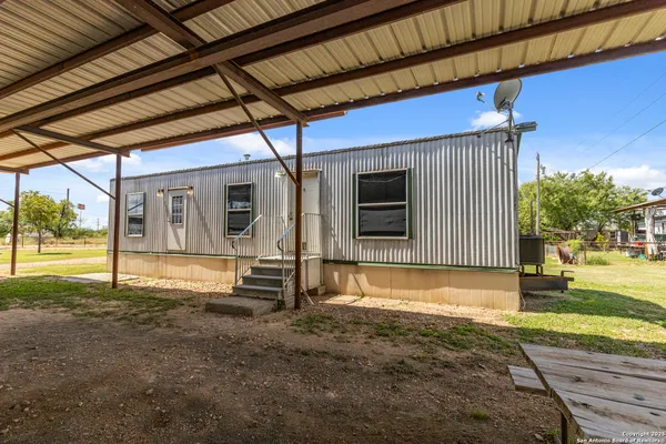 $310,000 | 386 West Fm 468, Cotulla, TX 78014
