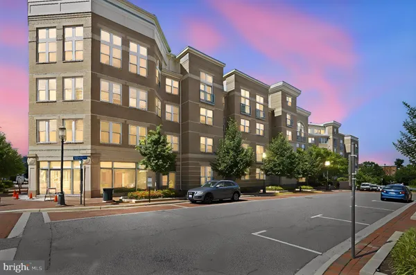 $660,000 | 12001 Market Street, Unit 443, Reston, VA 20190