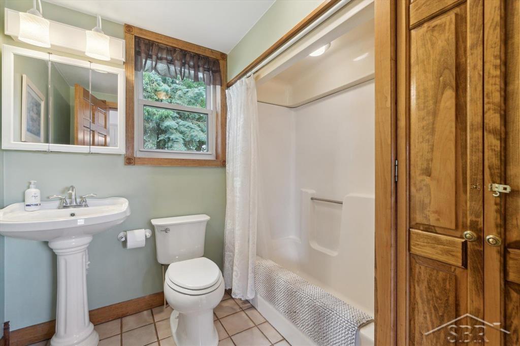 21665 Frost Road Merrill, MI 48637 - Photo 23 of 58