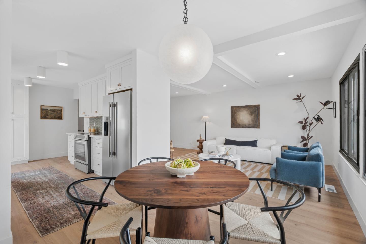 289 Dennis Drive Daly City, CA 94015 - Photo 11 of 45 a view of a dining room with furniture
