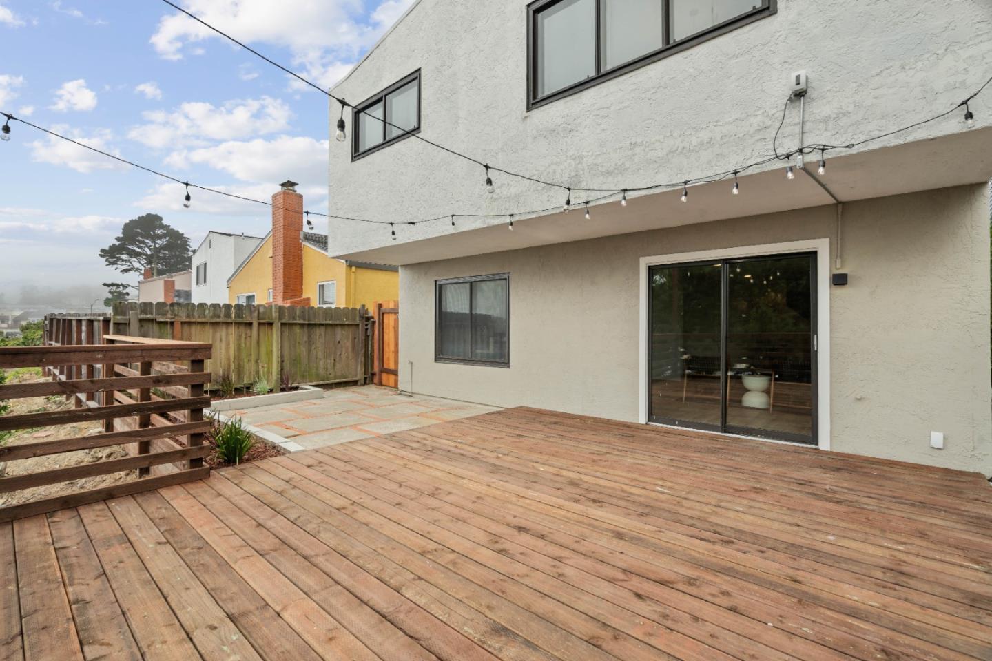 289 Dennis Drive Daly City, CA 94015 - Photo 36 of 45 a view of a terrace