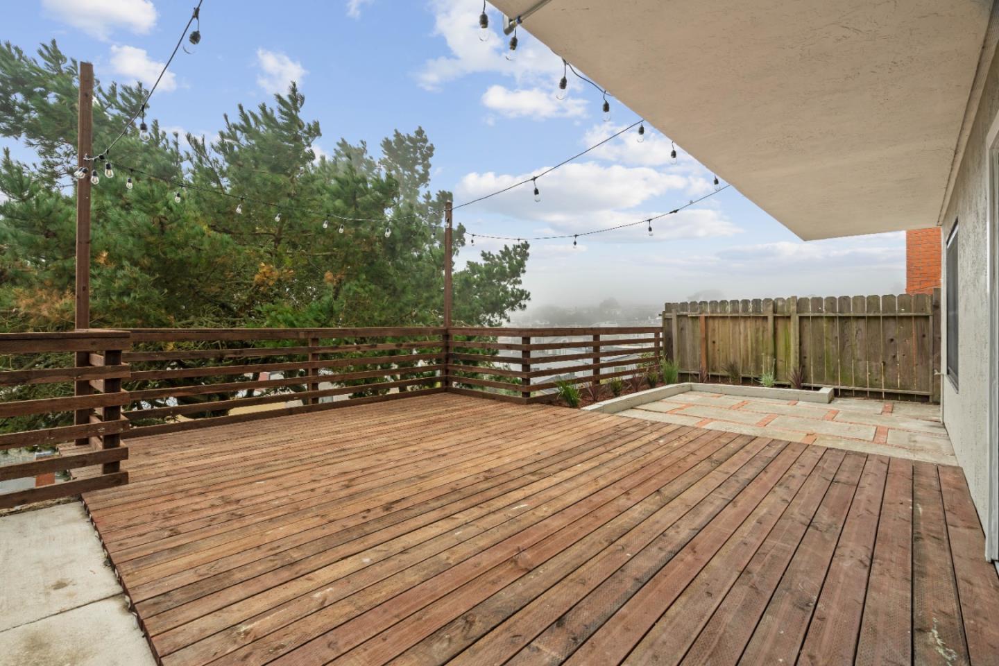 289 Dennis Drive Daly City, CA 94015 - Photo 37 of 45 a view of a terrace