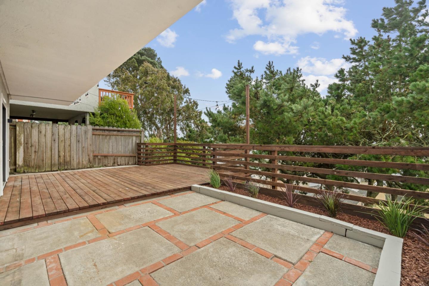 289 Dennis Drive Daly City, CA 94015 - Photo 38 of 45 a view of outdoor space and yard