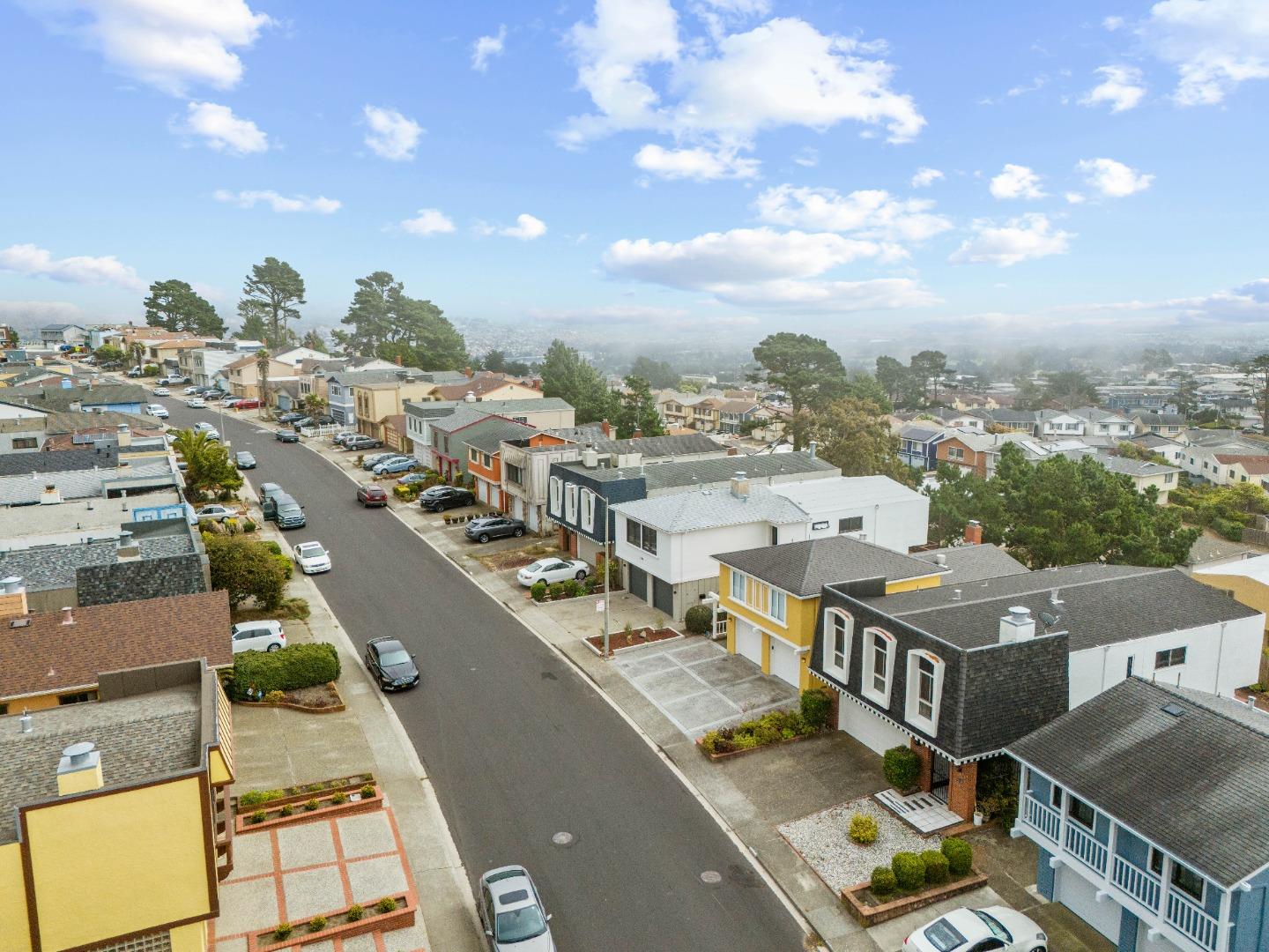 289 Dennis Drive Daly City, CA 94015 - Photo 43 of 45 a picture of city view