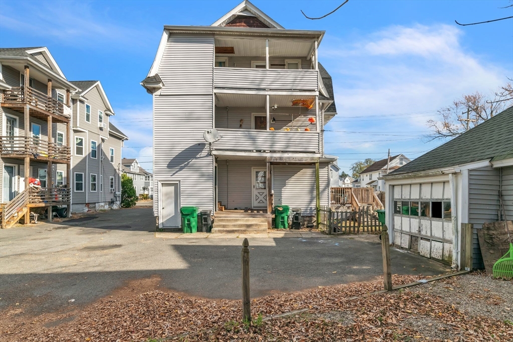 526 Springfield Street Chicopee, MA 01013 - Photo 5 of 6