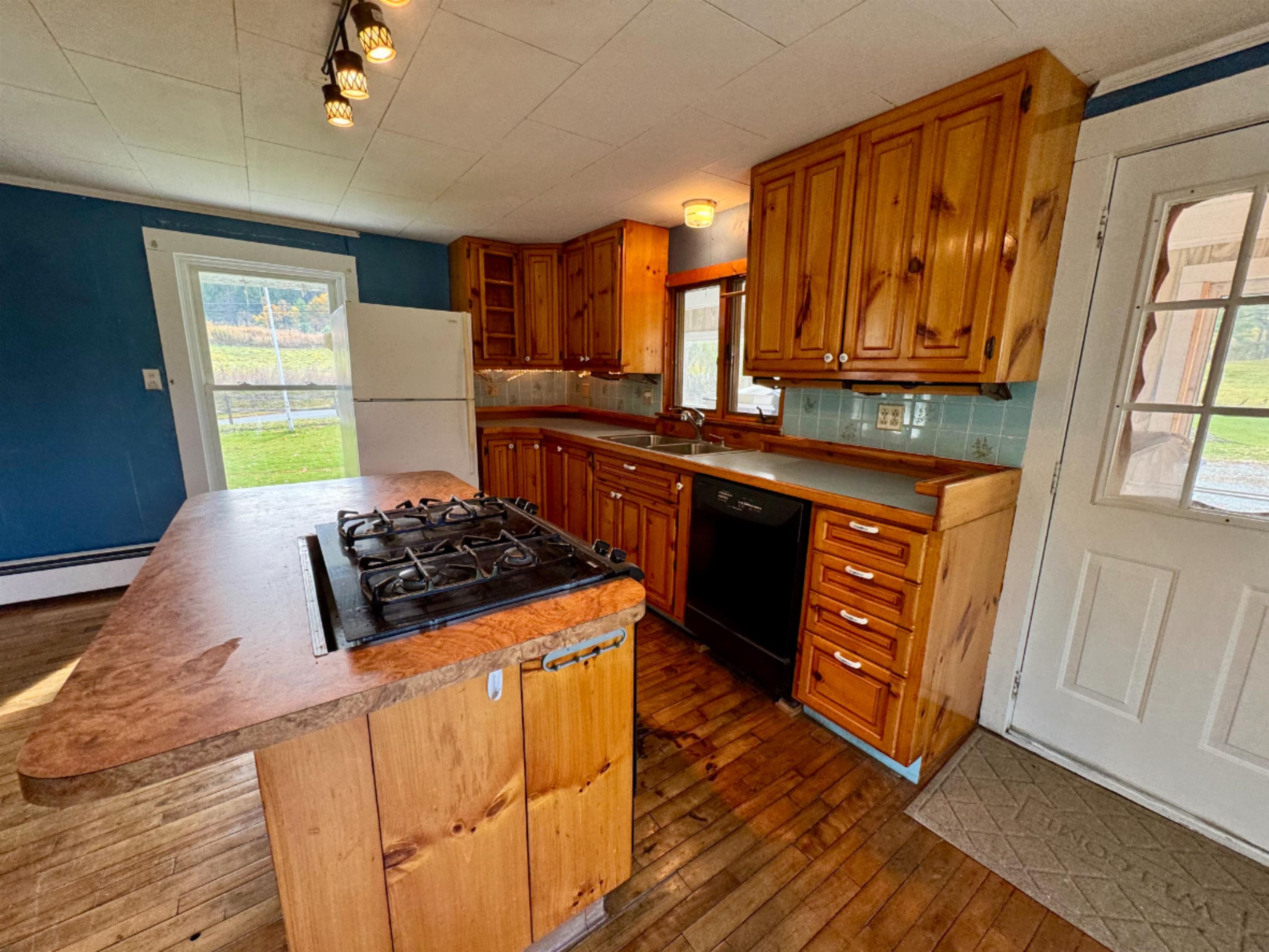 162 Town Forest Road Barnet, VT 05819 - Photo 2 of 19