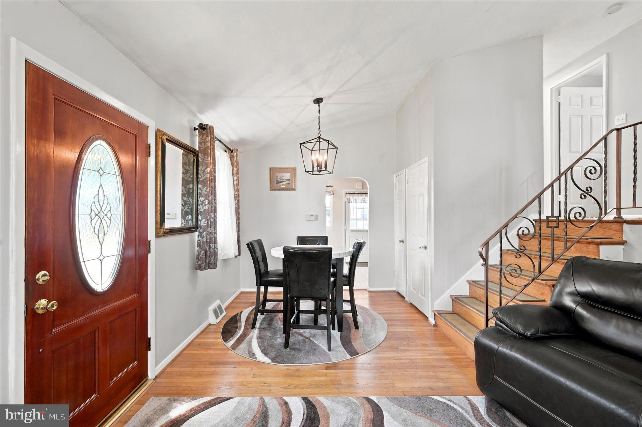509 Springfield Avenue Folsom, PA 19033 - Photo 6 of 24