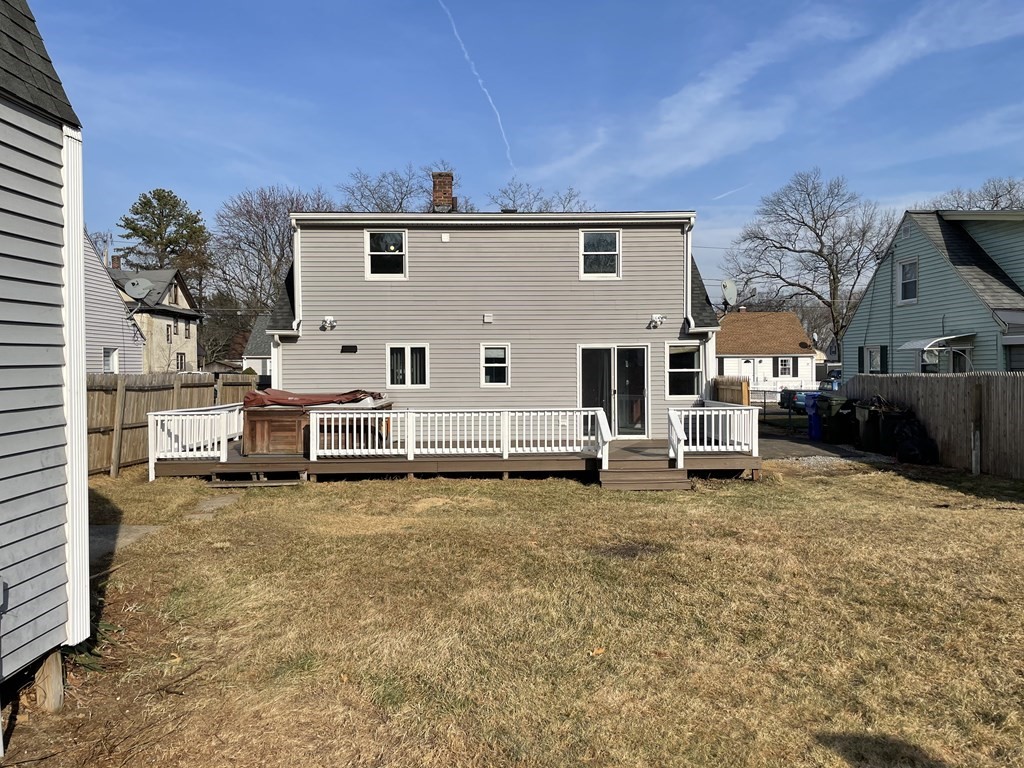 52 Pheland Street Springfield, MA 01109 - Photo 36 of 40