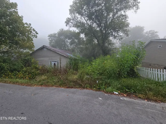 $15,000 | 118 Polly Hollow Right Road, Middlesboro, KY 40965