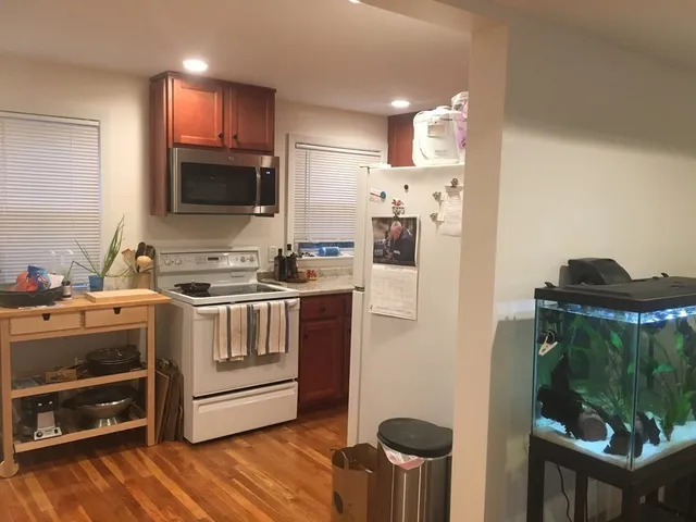 $2,200 | 157 Central Street, Unit 2, Foxboro, MA 02035