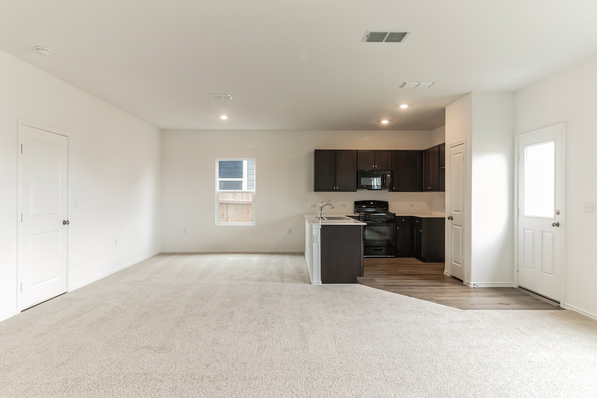 14101 Heimhome Bend Manor, TX 78653 - Photo 5 of 30