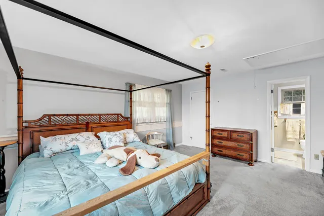 $1,649,999 | 702 East Erie Avenue, Folly Beach, SC 29439