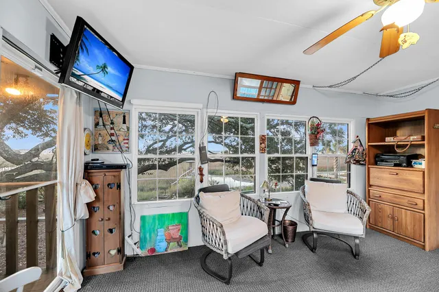 $1,649,999 | 702 East Erie Avenue, Folly Beach, SC 29439