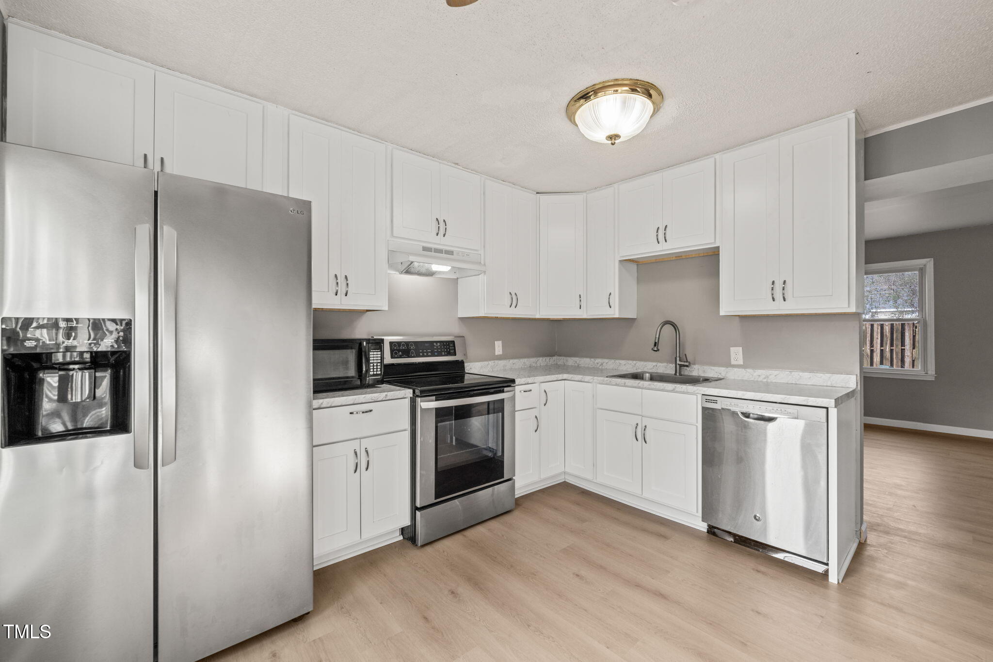 621 Bashford Road Raleigh, NC 27606 - Photo 16 of 29 Kitchen (2)