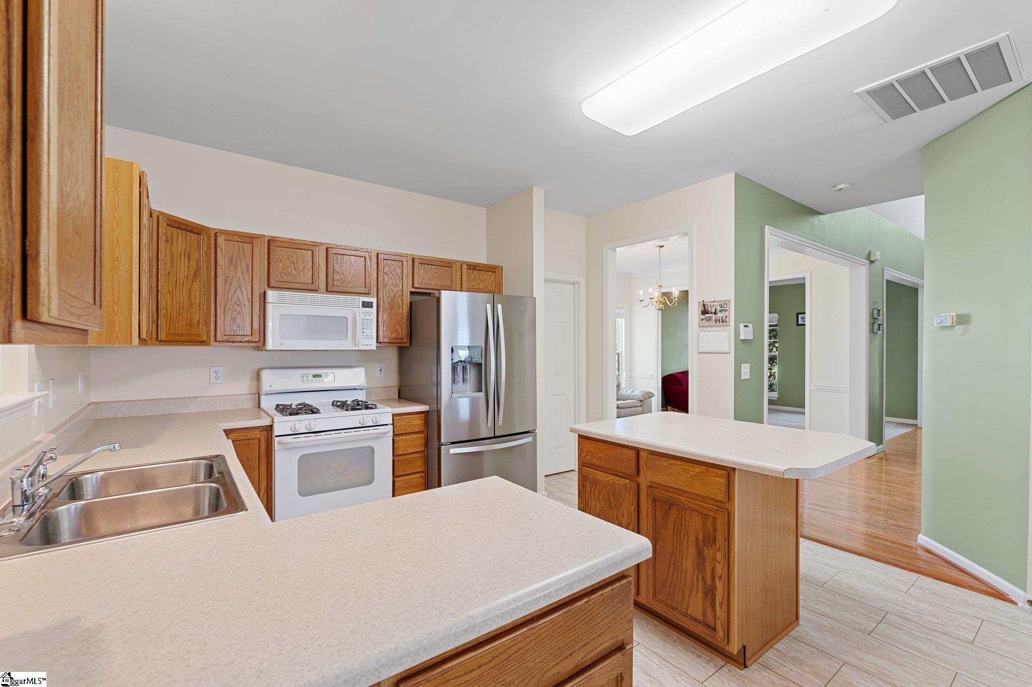 513 Scarlet Oak Drive Fountain Inn, SC 29644 - Photo 10 of 28