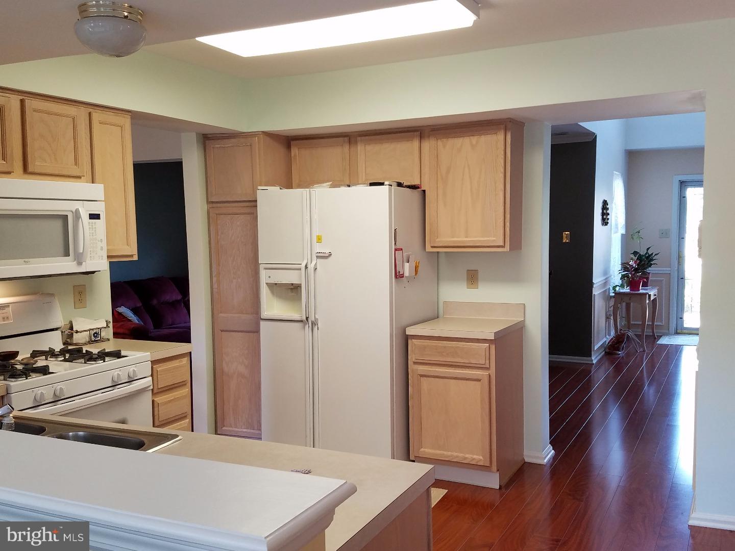 29 Teaberry Lane Riverside, NJ 08075 - Photo 12 of 25 Kitchen