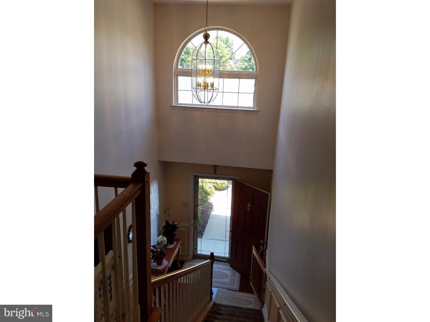 29 Teaberry Lane Riverside, NJ 08075 - Photo 5 of 25 Foyer
