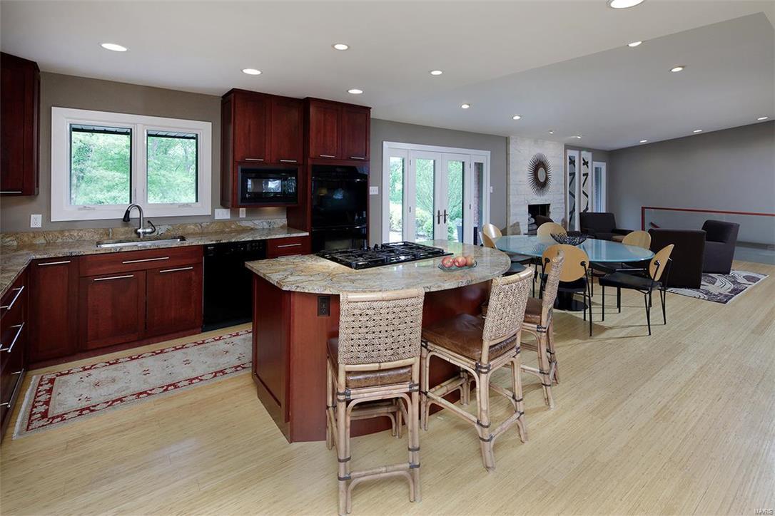 566 High Meadow Road Frontenac, MO 63131 - Photo 6 of 23 Gallery Image 6