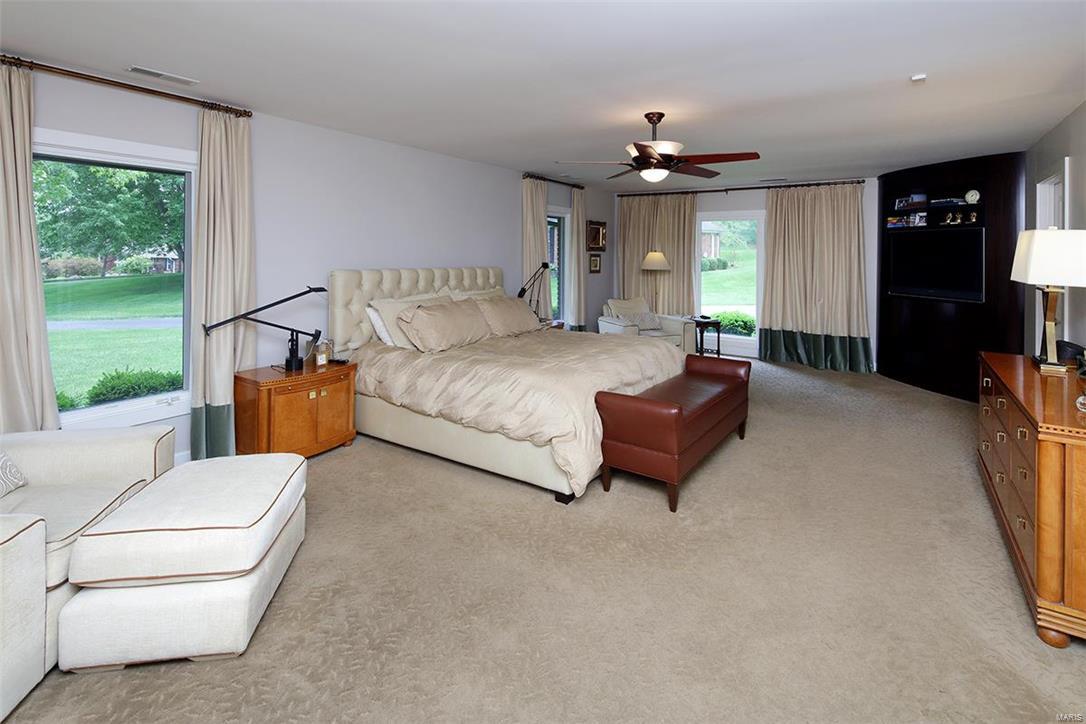 566 High Meadow Road Frontenac, MO 63131 - Photo 9 of 23 Gallery Image 9